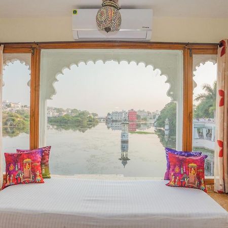 Natural Lake View Hotel อุเดเปอร์ ภายนอก รูปภาพ