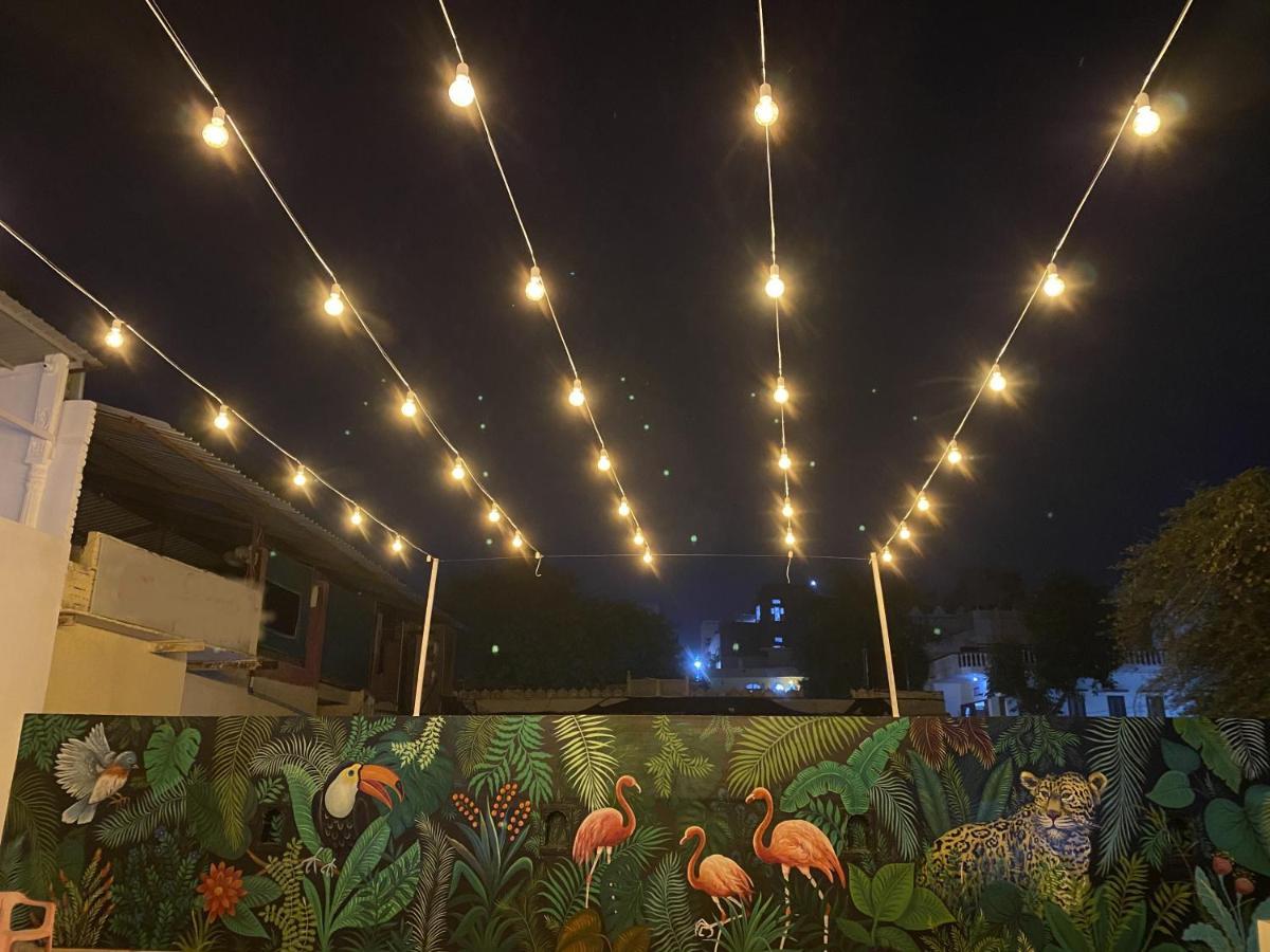 Natural Lake View Hotel อุเดเปอร์ ภายนอก รูปภาพ