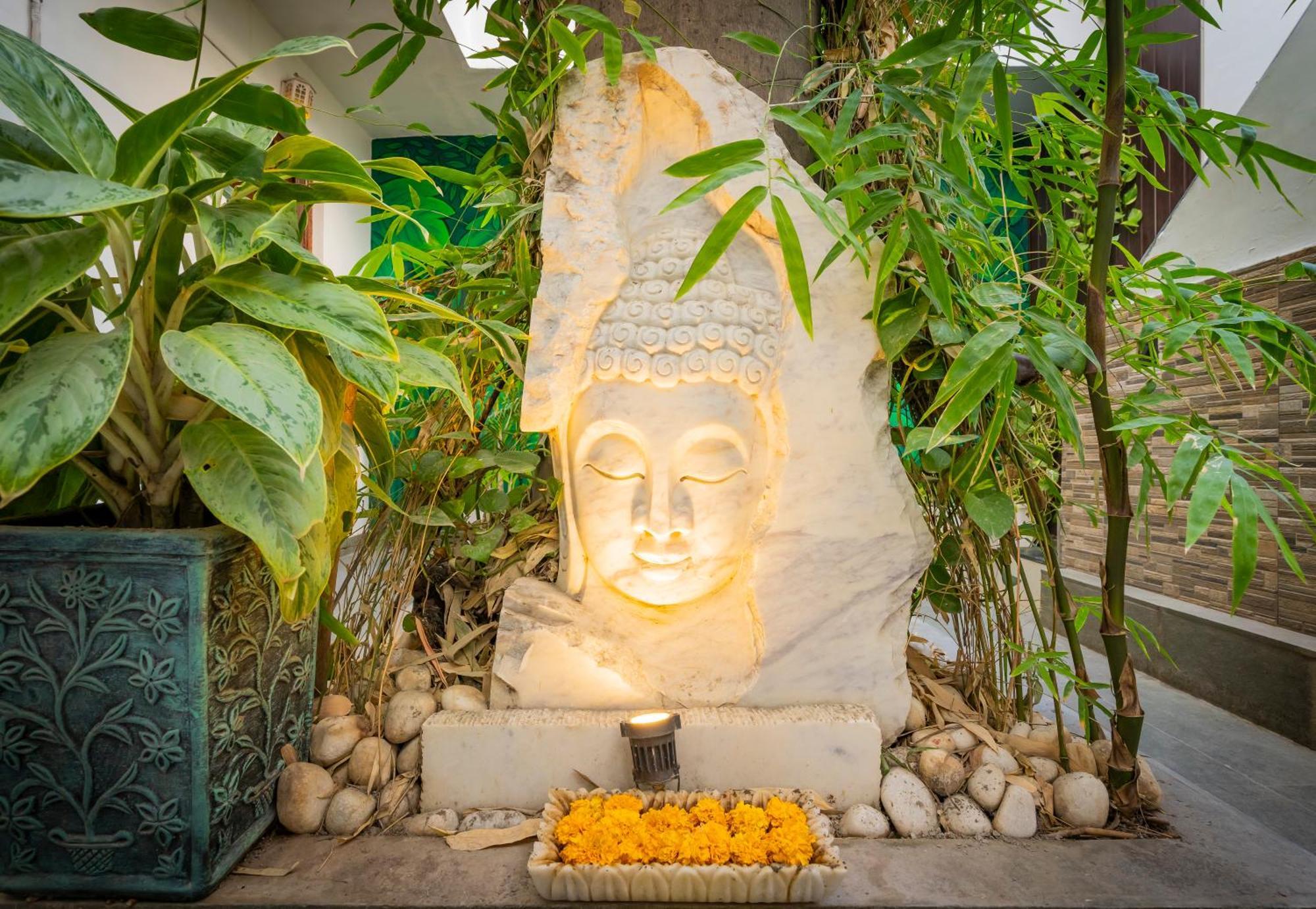 Natural Lake View Hotel อุเดเปอร์ ภายนอก รูปภาพ